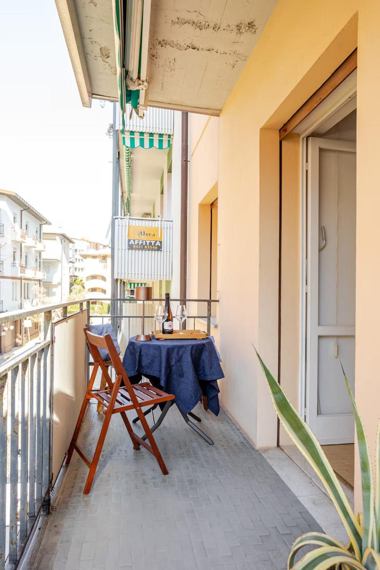 Sunny Home, Appartamento In Centro E Vicino Alla Spiaggia Grado Exteriör bild