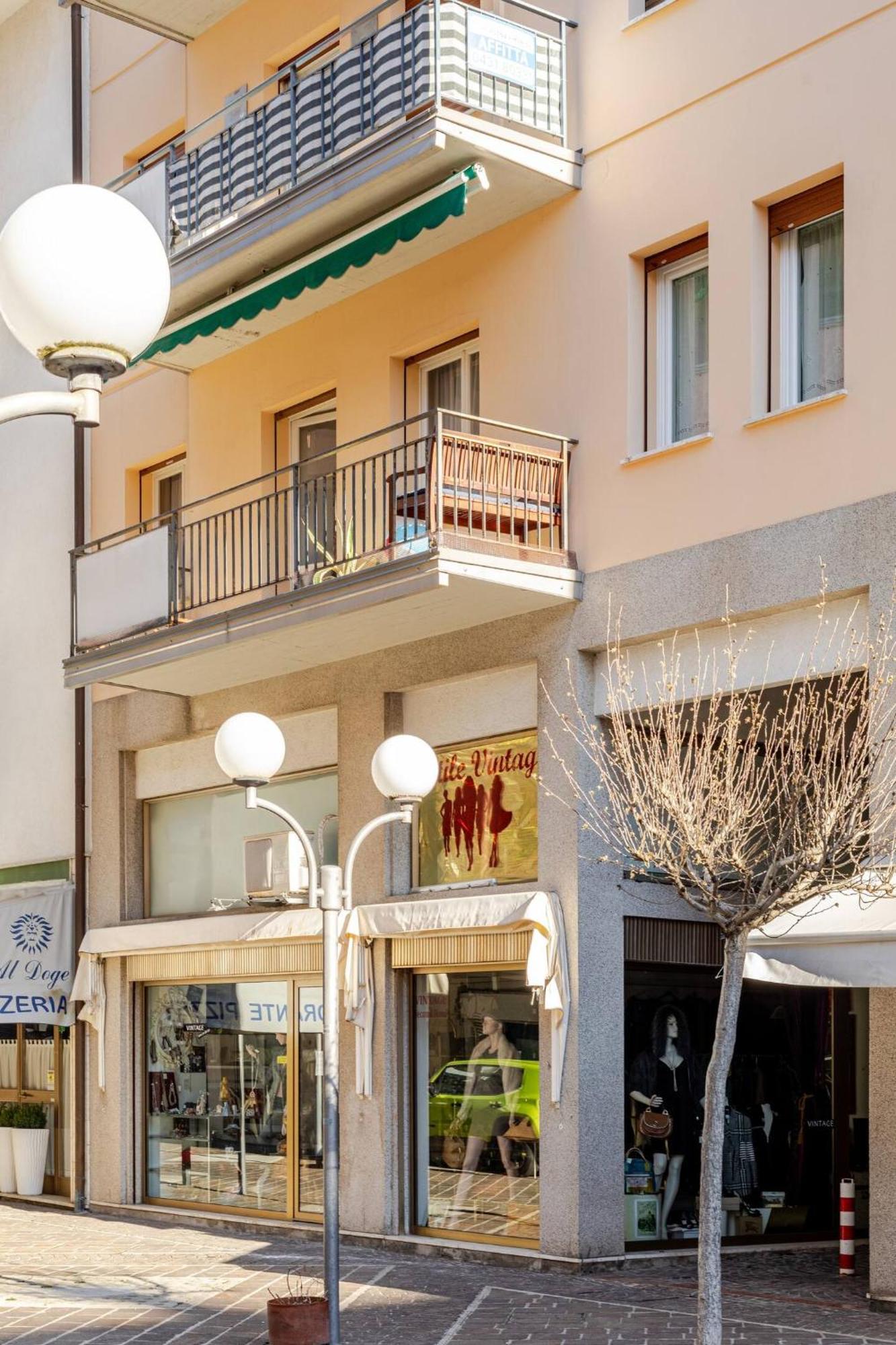 Sunny Home, Appartamento In Centro E Vicino Alla Spiaggia Grado Exteriör bild