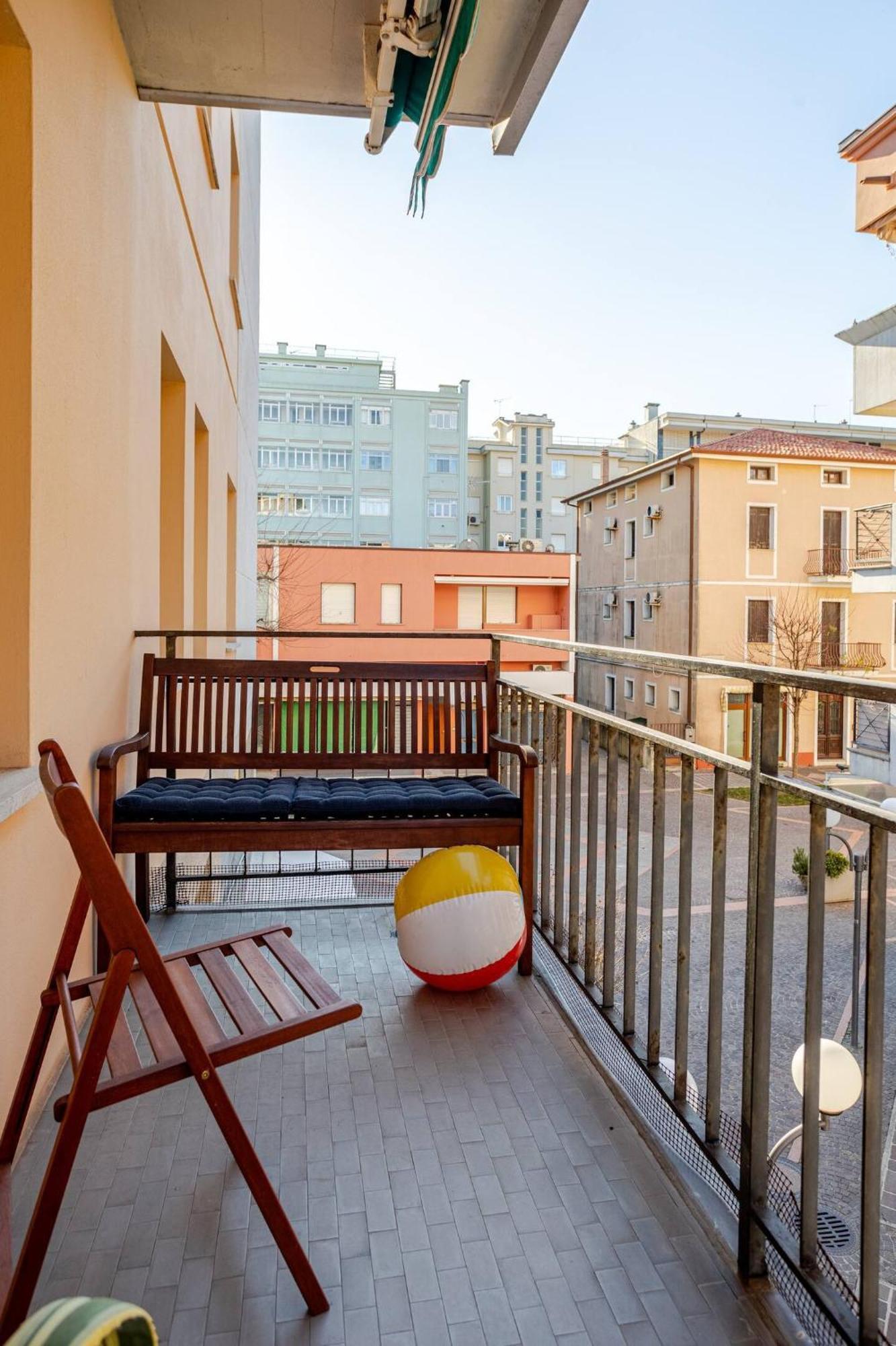 Sunny Home, Appartamento In Centro E Vicino Alla Spiaggia Grado Exteriör bild