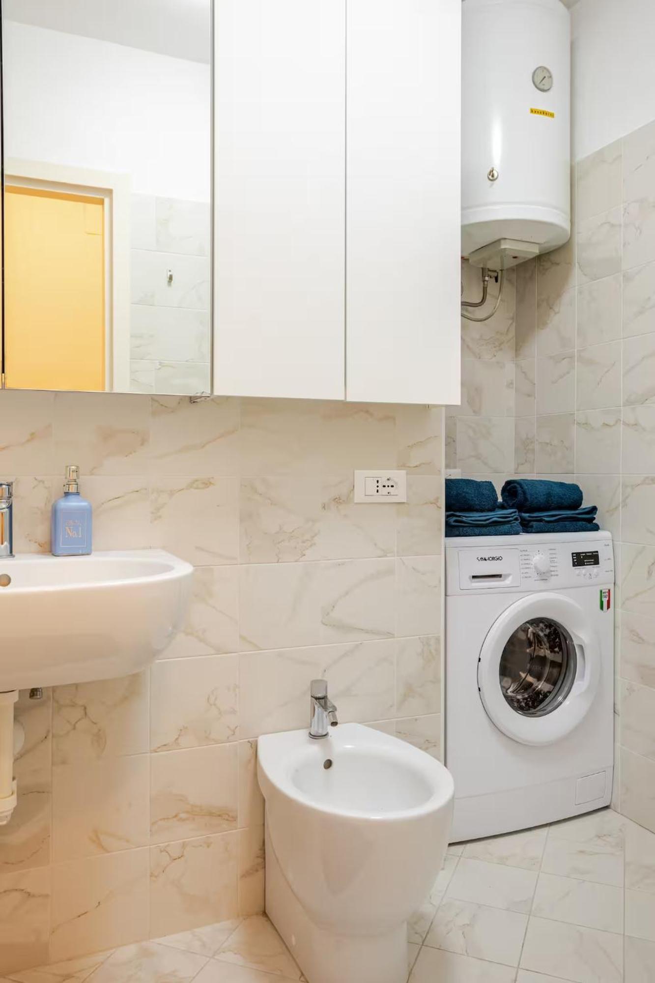 Sunny Home, Appartamento In Centro E Vicino Alla Spiaggia Grado Exteriör bild